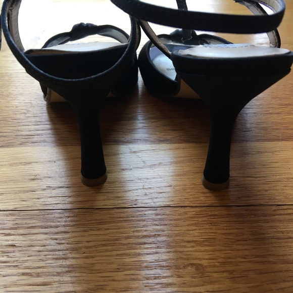 LOVEKNOT HEALS - Picture 3 of 6